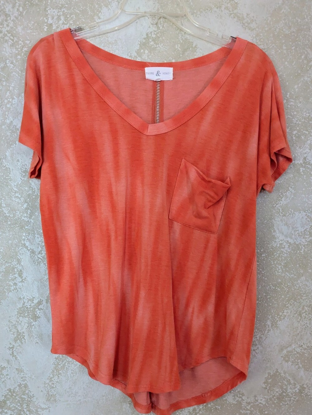 Short-Sleeve V-Neck Pocket Tee in Coral